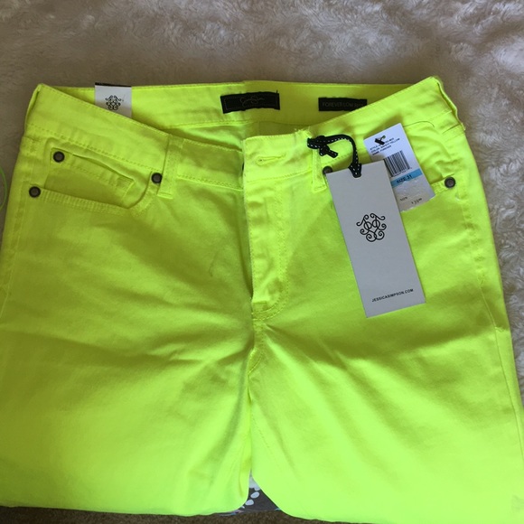 Jessica Simpson Low rise Jeans. - Picture 6 of 8